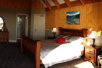 Flowerpot Bay Lodge