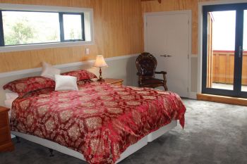 Accommodation on Pitt Island